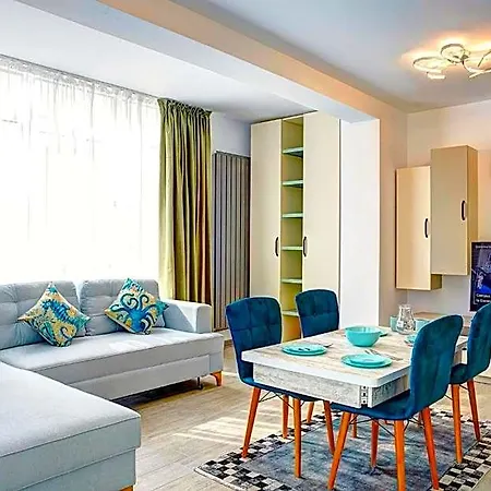 Ella Mamaia Hotel 3*