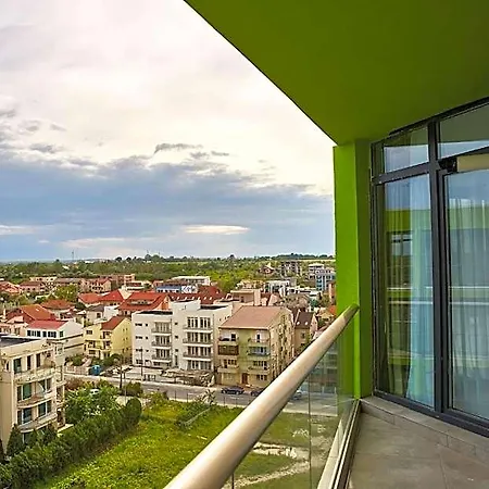 Ella Mamaia Hotel